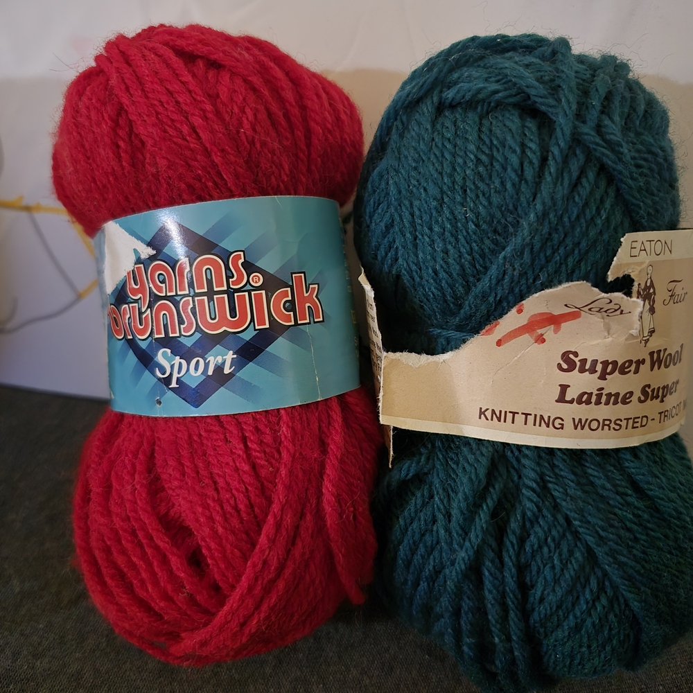 Source Unknown Red and Teal Yarn Set